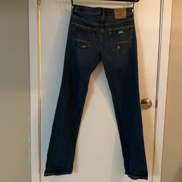 Classic Straight Denim Jean | HOLLISTER TRADING CO - Picture 1 of 2